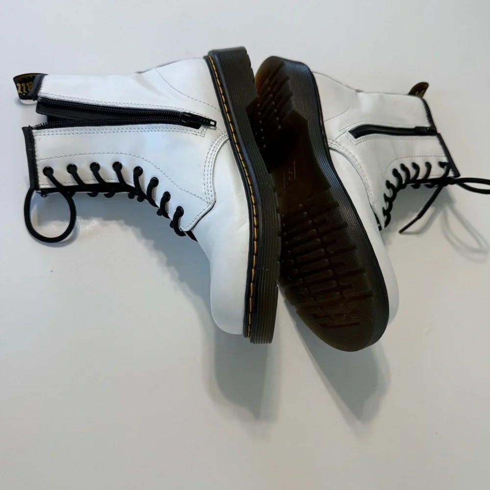 Dr. Martens 1460Y Combat Boots Women Size 6 Zipper Up Leather Bouncing Sole - Picture 7 of 14